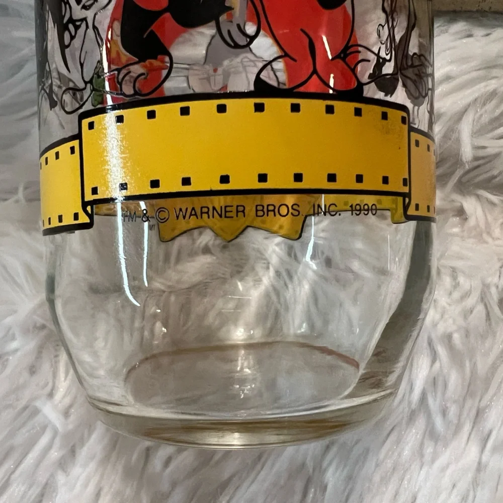 Vintage Warner Bros. Looney Tunes Happy Birthday Bugs Bunny Drinking Glass 1990